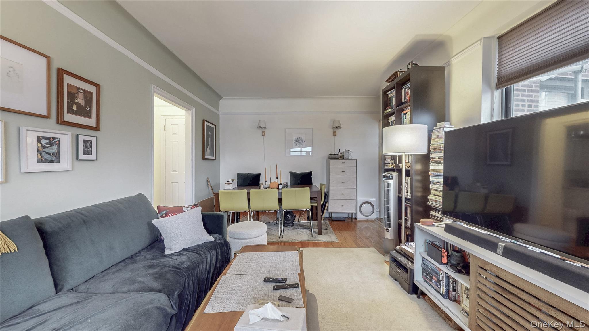 #10 photo, 72-34 Austin St, クイーンズ区 Forest Hills , NY 11375