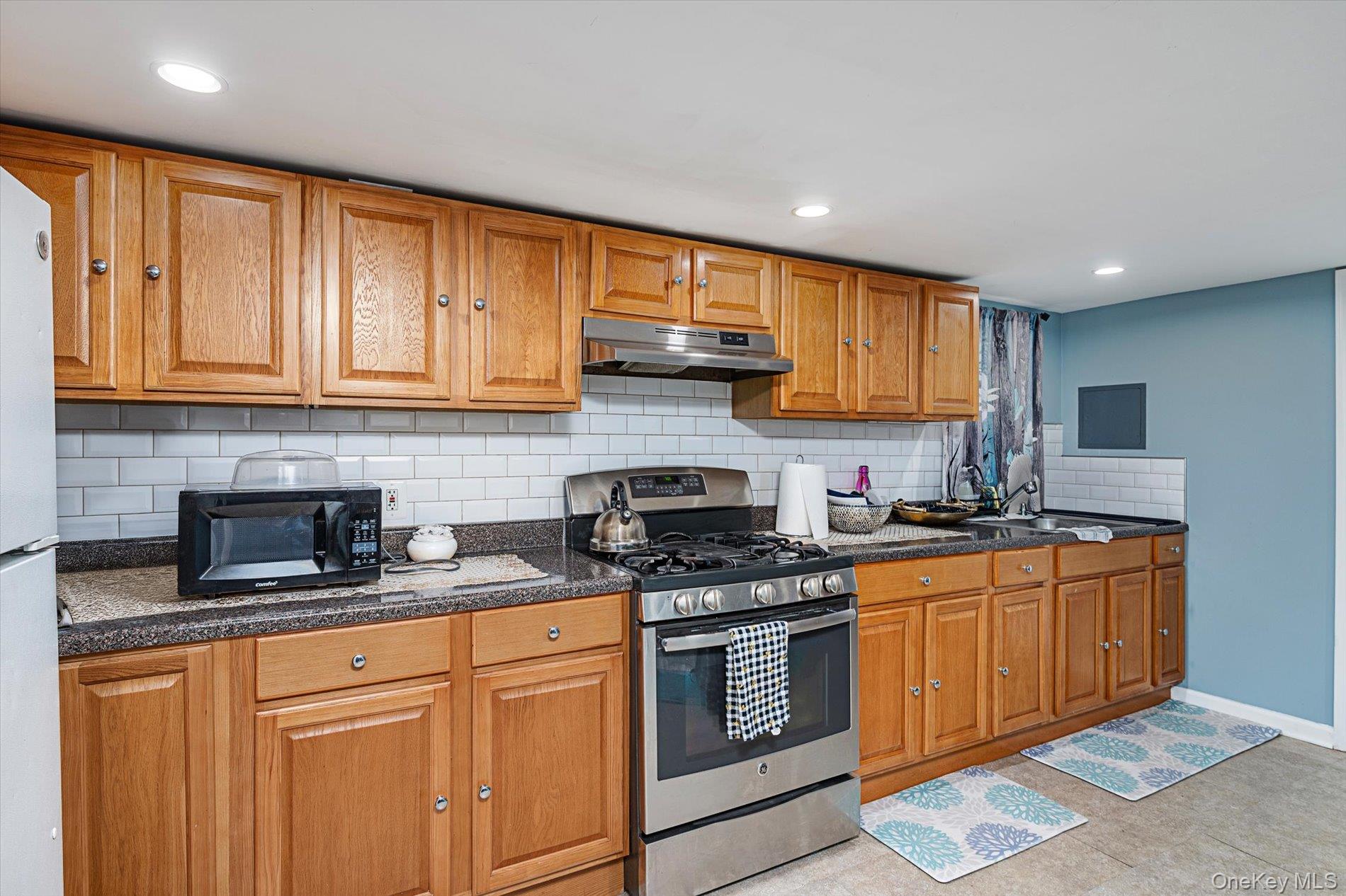 #18 photo, 13315 231st Street, Laurelton , NY 11413