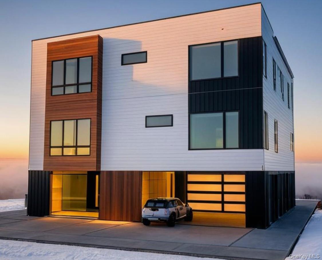 #1 photo, 3668 Naomi Street, ナッソー郡 Seaford , NY 11783