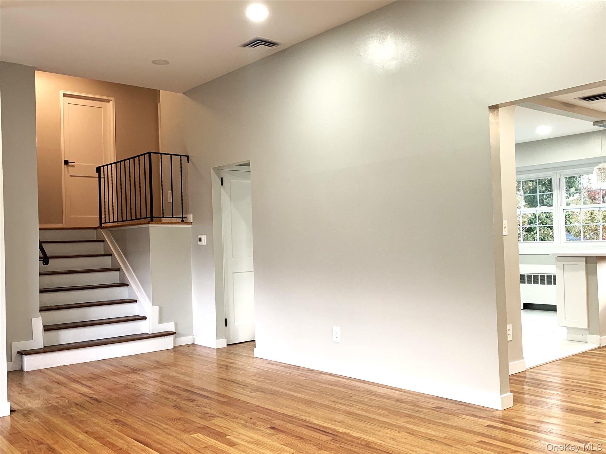 #13 photo, 1706 Old Mill Road, ナッソー郡 Merrick , NY 11566