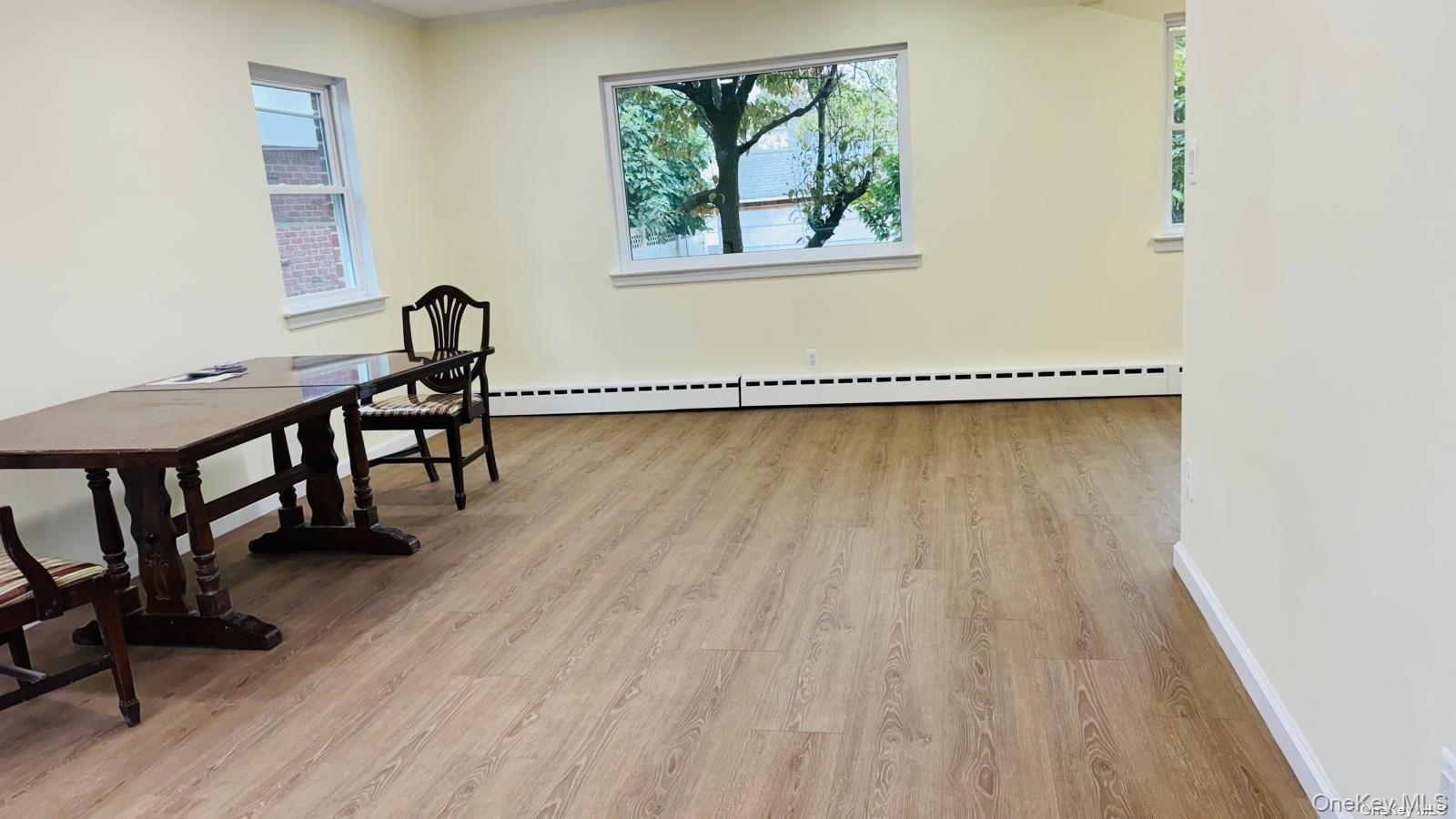 #14 photo, 2041 New Hyde Park Road, ナッソー郡 New Hyde Park , NY 11040