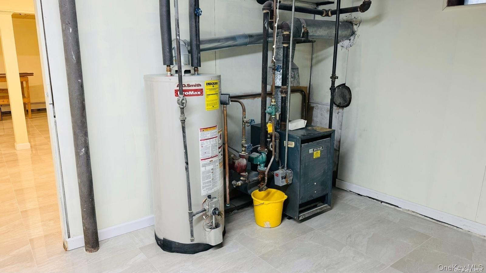 #17 photo, 2041 New Hyde Park Road, ナッソー郡 New Hyde Park , NY 11040