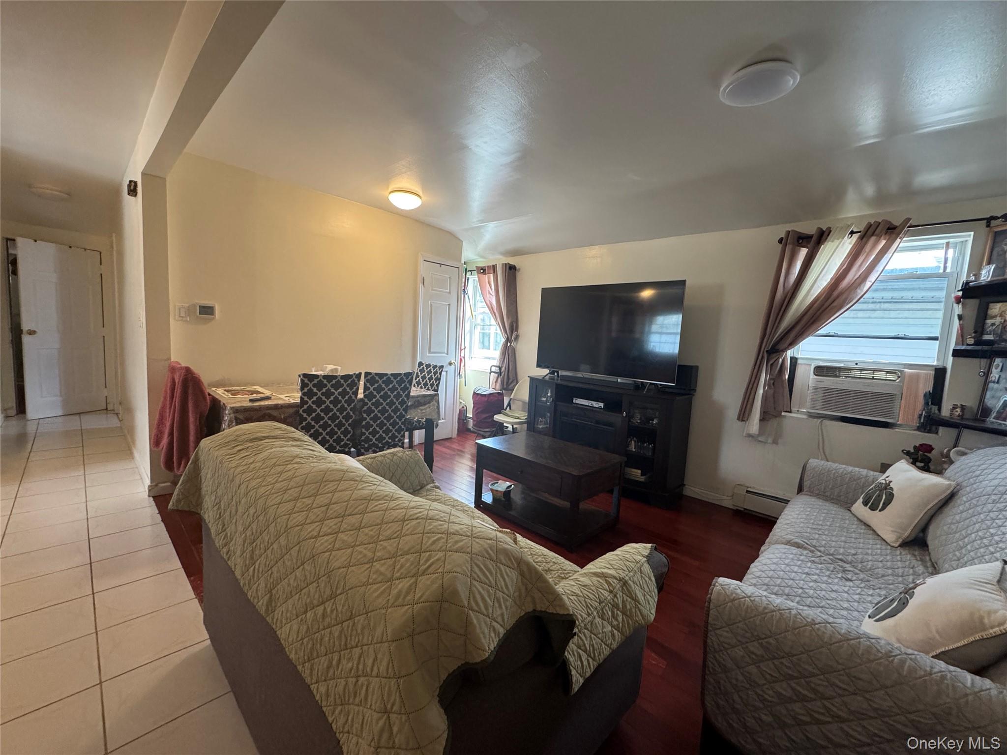 #11 photo, 115-33 158th Street, クイーンズ区 Jamaica , NY 11434