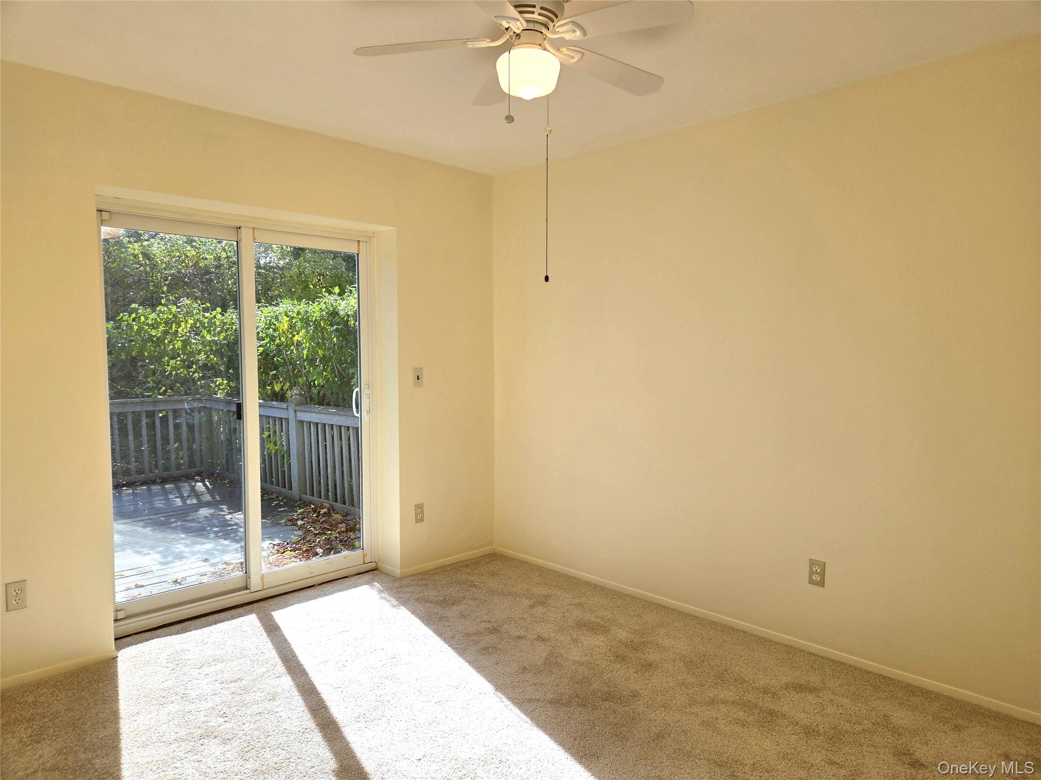 #14 photo, 618 Lake Court, サフォーク郡 Middle Island , NY 11953