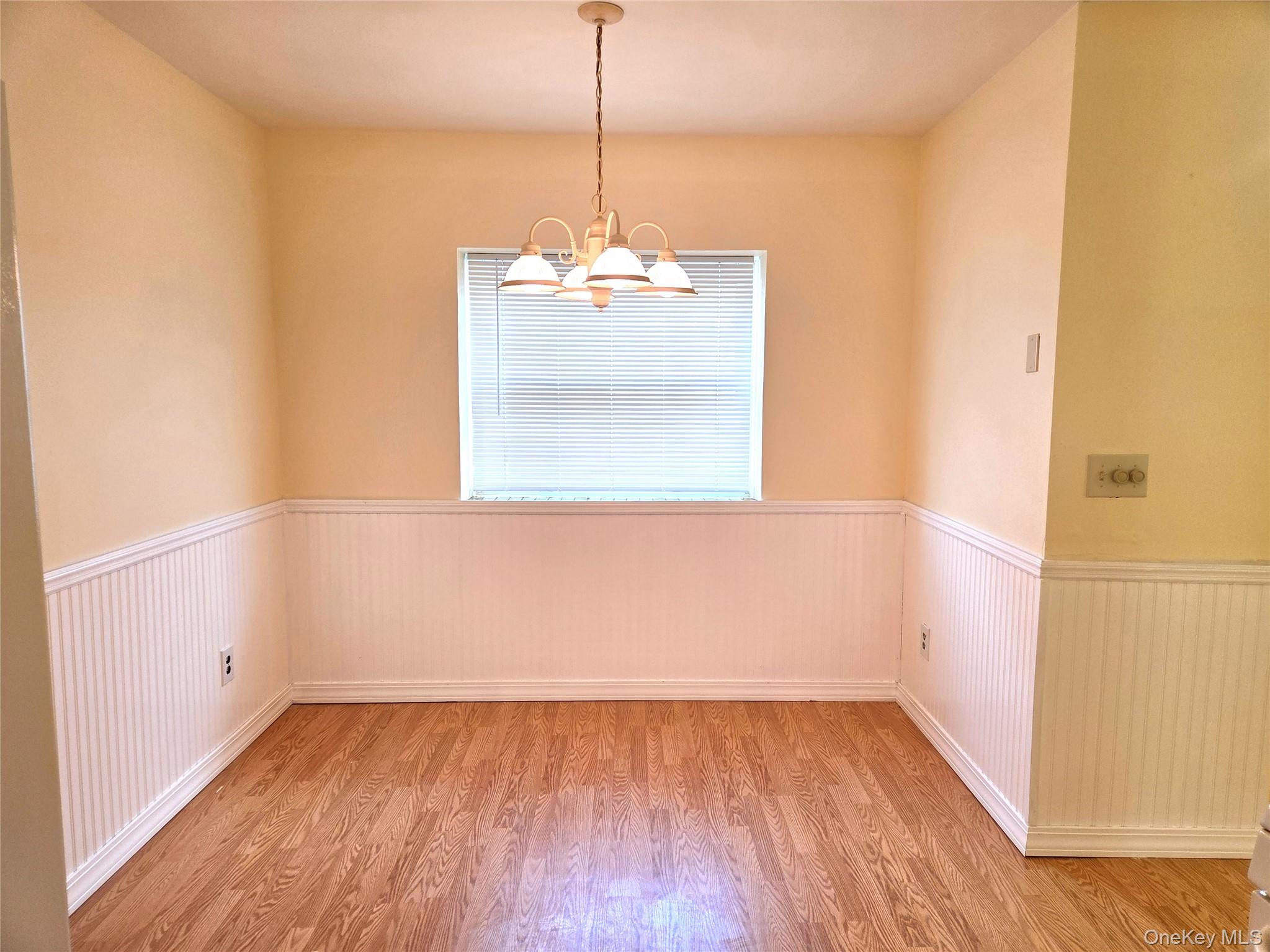 #5 photo, 618 Lake Court, サフォーク郡 Middle Island , NY 11953