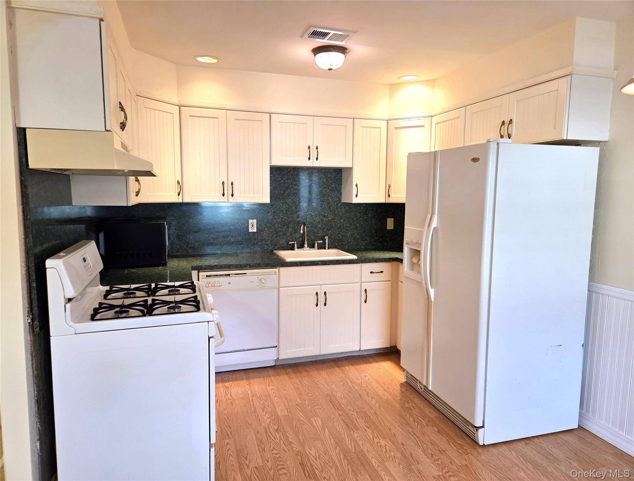 #6 photo, 618 Lake Court, サフォーク郡 Middle Island , NY 11953