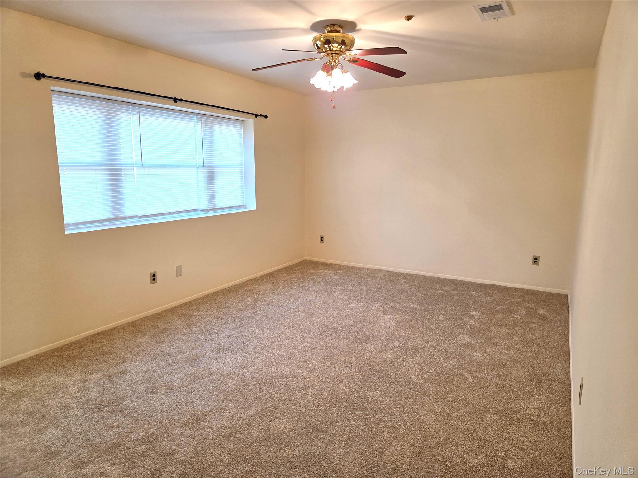 #9 photo, 618 Lake Court, サフォーク郡 Middle Island , NY 11953