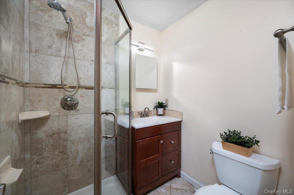 #12 photo, 33 Hollowbrook Court, Cortlandt Manor , NY 10567