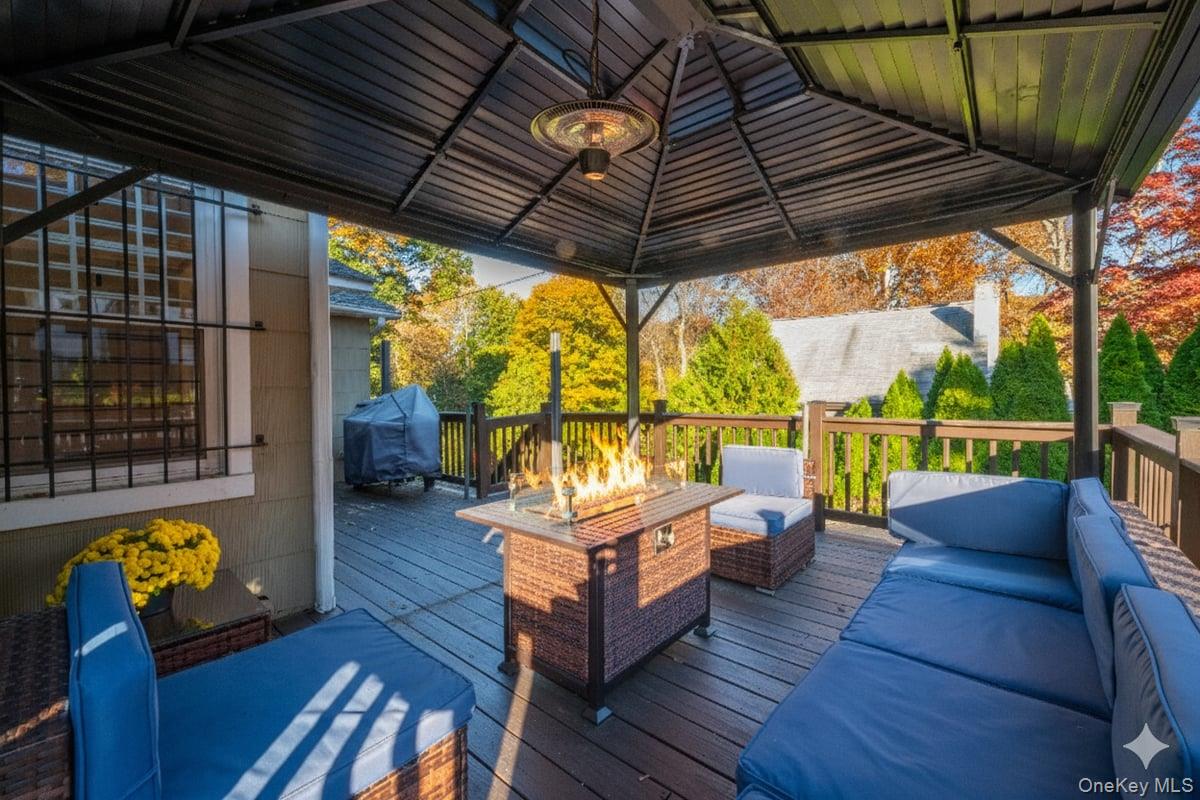 #16 photo, 33 Hollowbrook Court, Cortlandt Manor , NY 10567