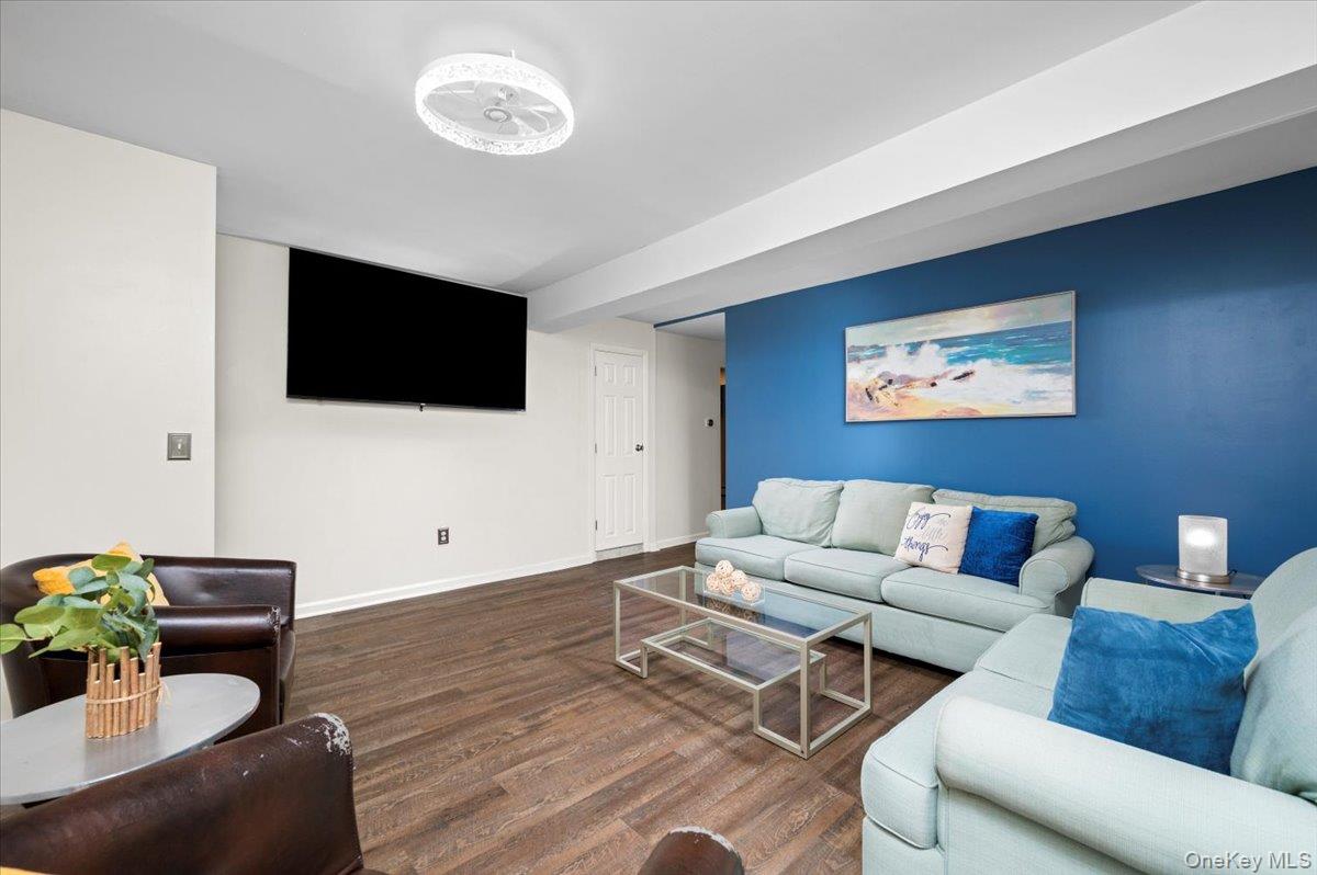 #20 photo, 33 Hollowbrook Court, Cortlandt Manor , NY 10567