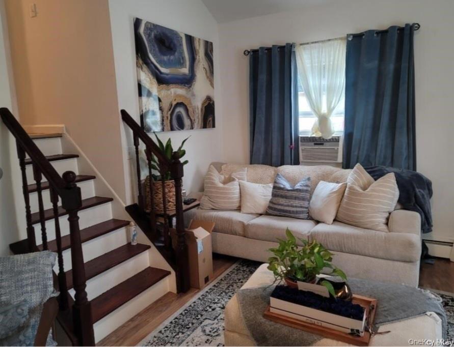 #6 photo, 556 Hawkins Road, サフォーク郡 Selden , NY 11784