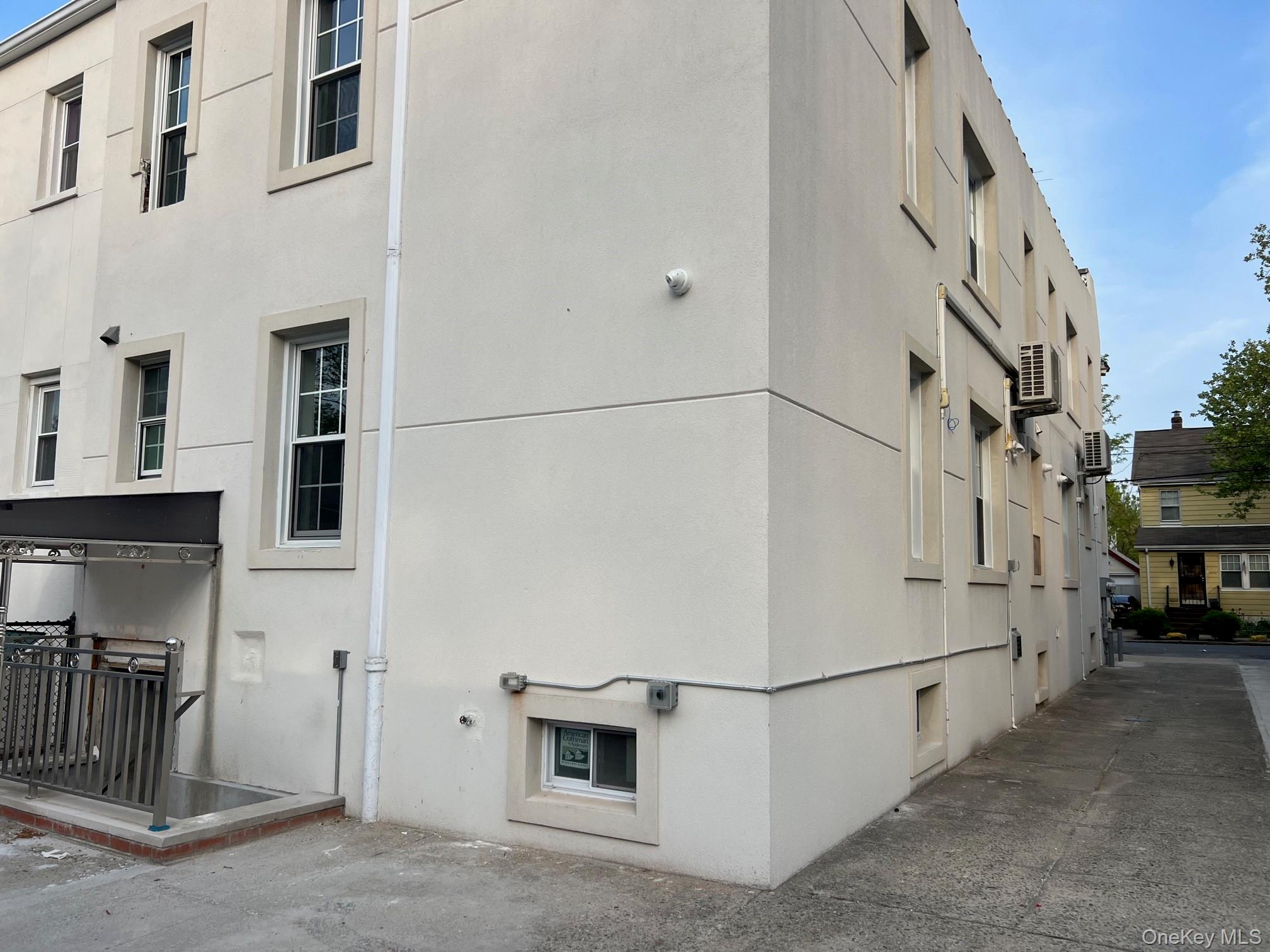 #15 photo, 89-21 69th Road, Forest Hills , NY 11375