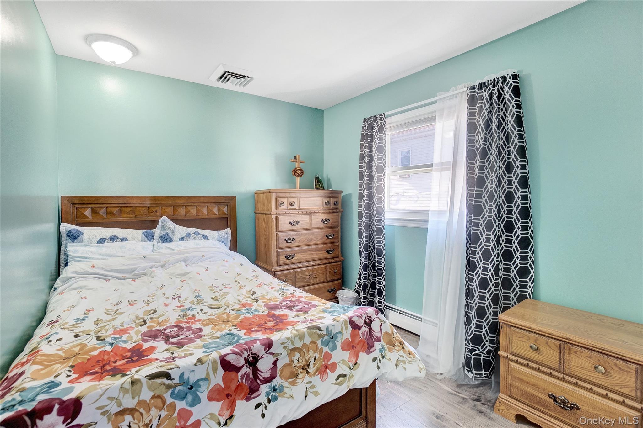 #19 photo, 22235 Davenport Avenue, Queens Village , NY 11428