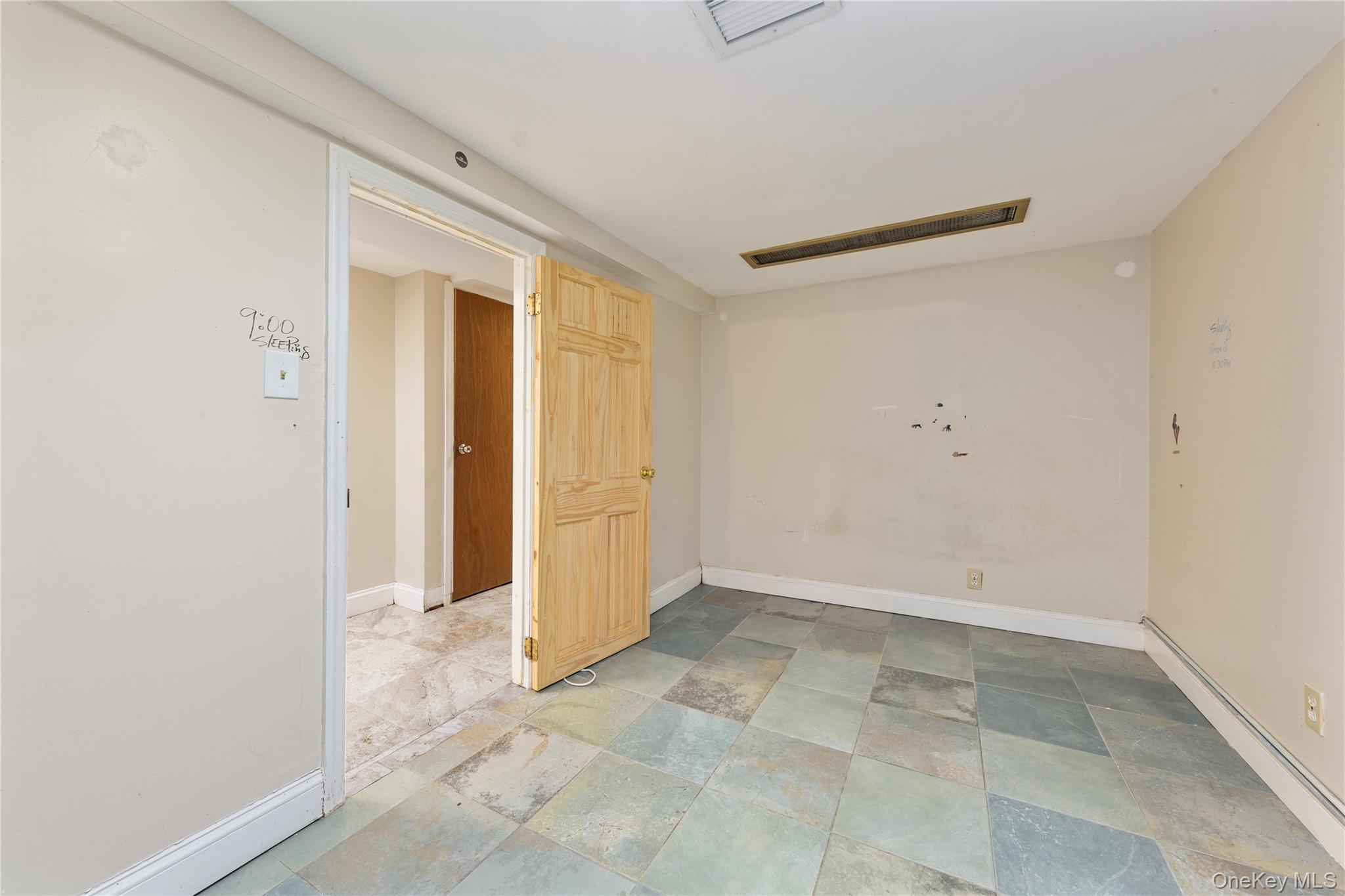 #13 photo, 20017 Linden Boulevard, クイーンズ区 Saint Albans , NY 11412