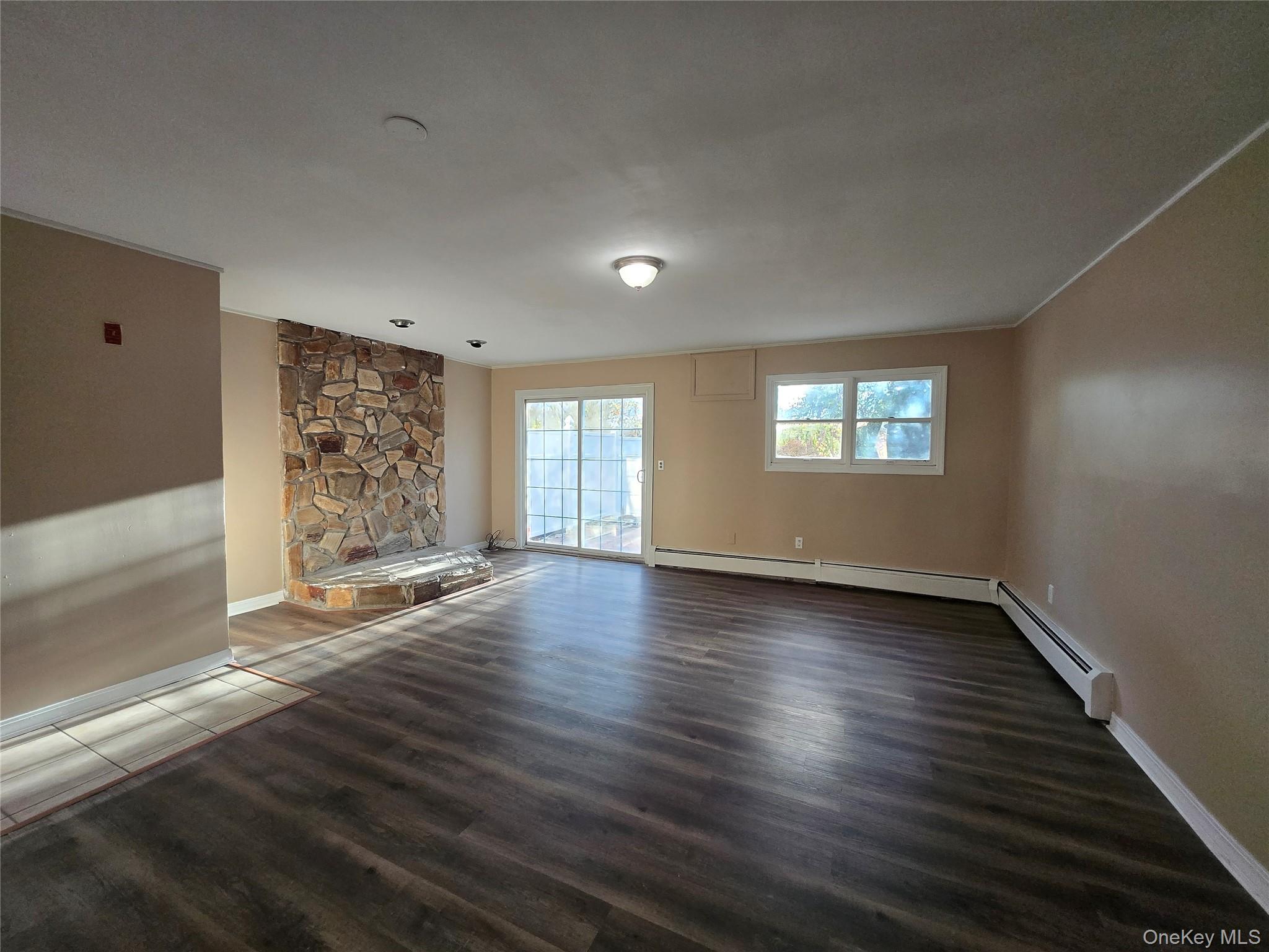 #4 photo, 114 Sarah Lane, Middletown , NY 10941