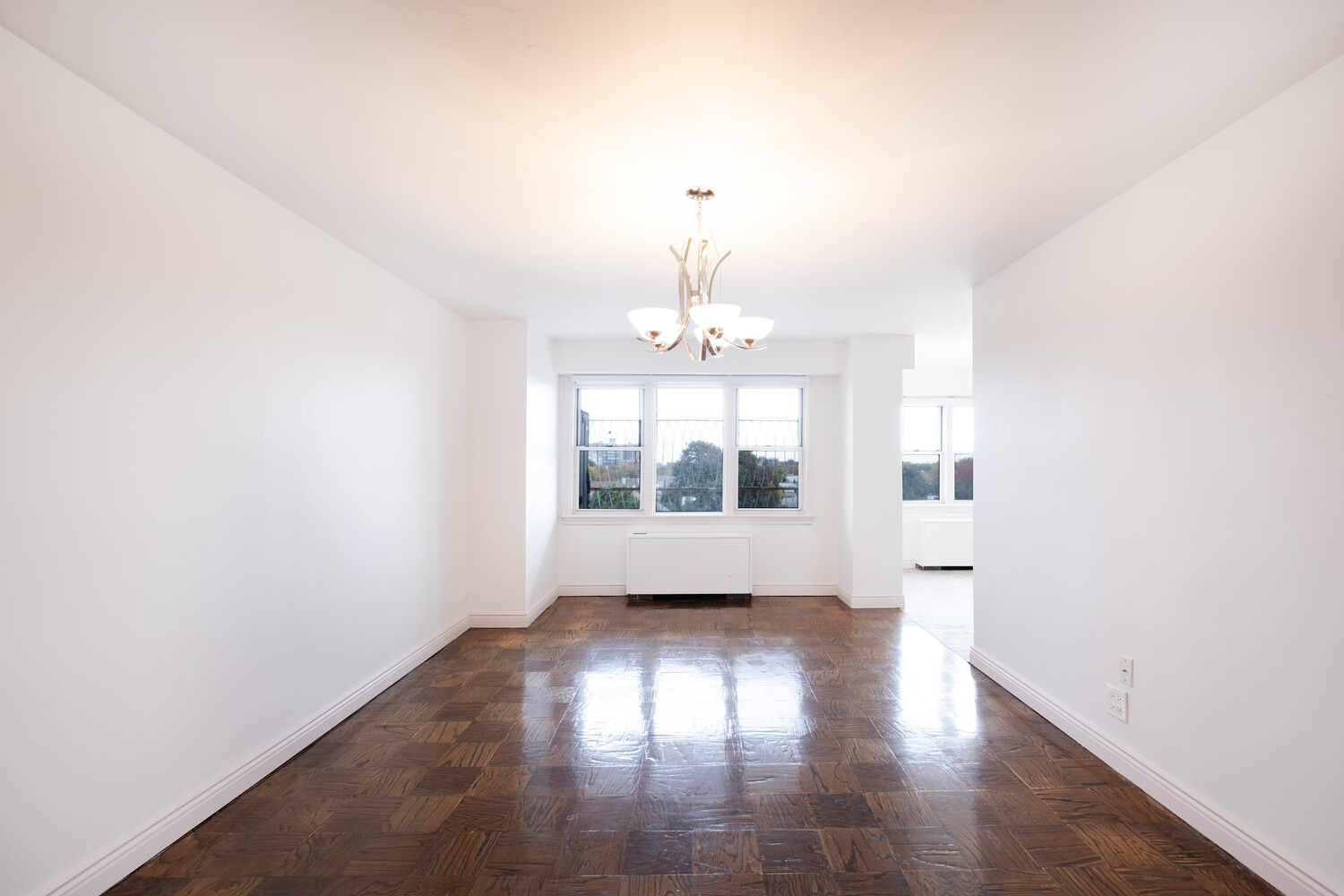 #2 photo, 1401 OCEAN Avenue, ブルックリン区 Midwood , NY 11210