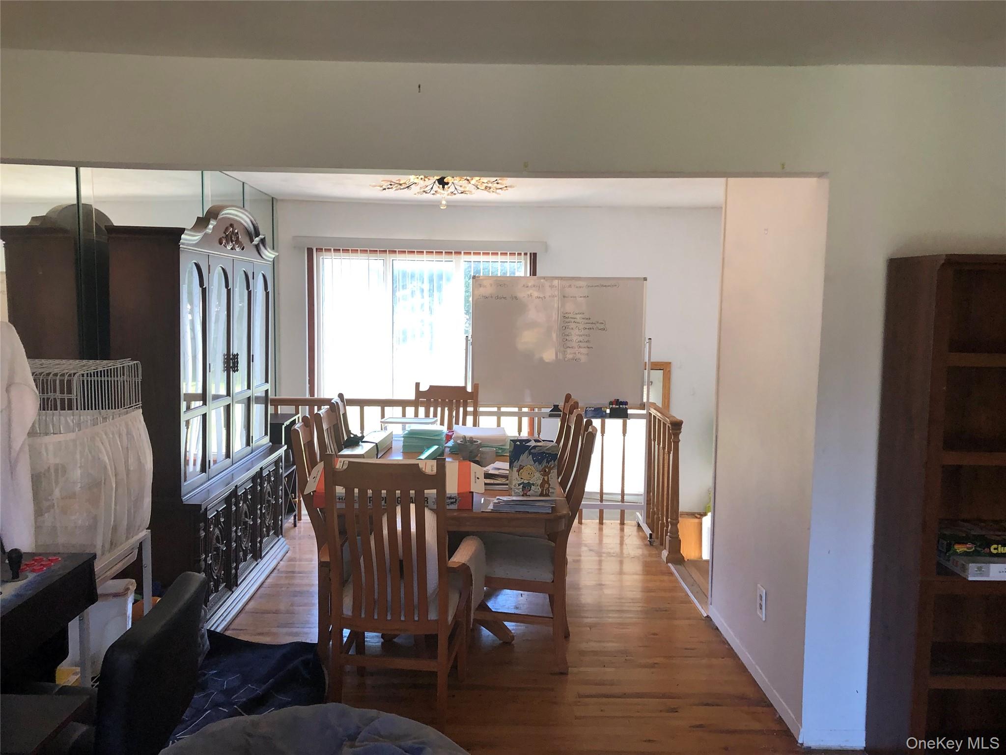 #16 photo, 44 Nadine Lane, サフォーク郡 Port Jefferson Station , NY 11776