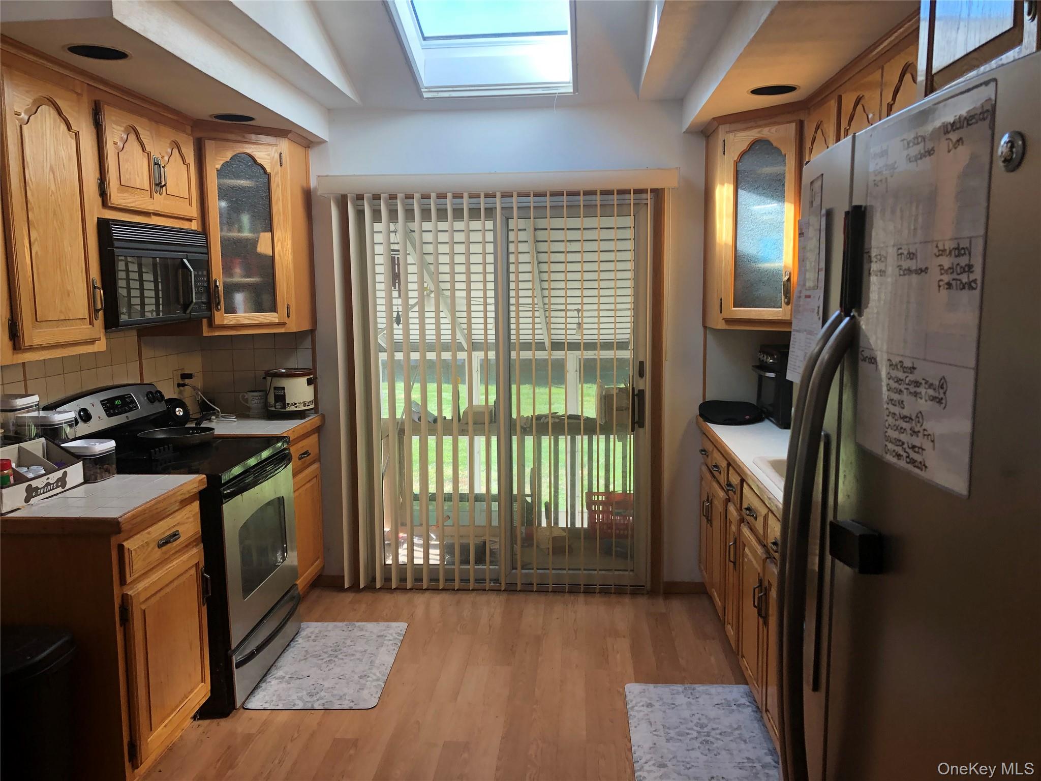 #20 photo, 44 Nadine Lane, サフォーク郡 Port Jefferson Station , NY 11776