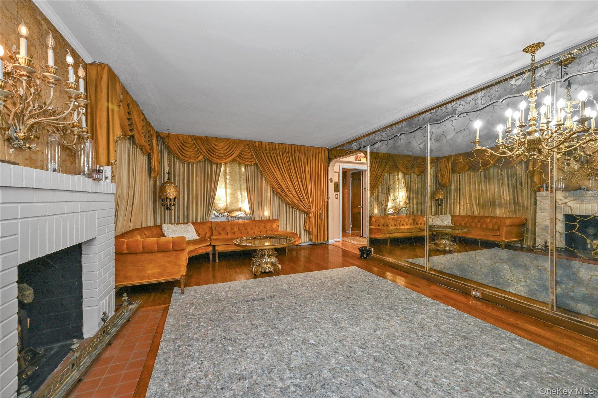 #8 photo, 147-01 70th Avenue, Kew Garden Hills , NY 11367