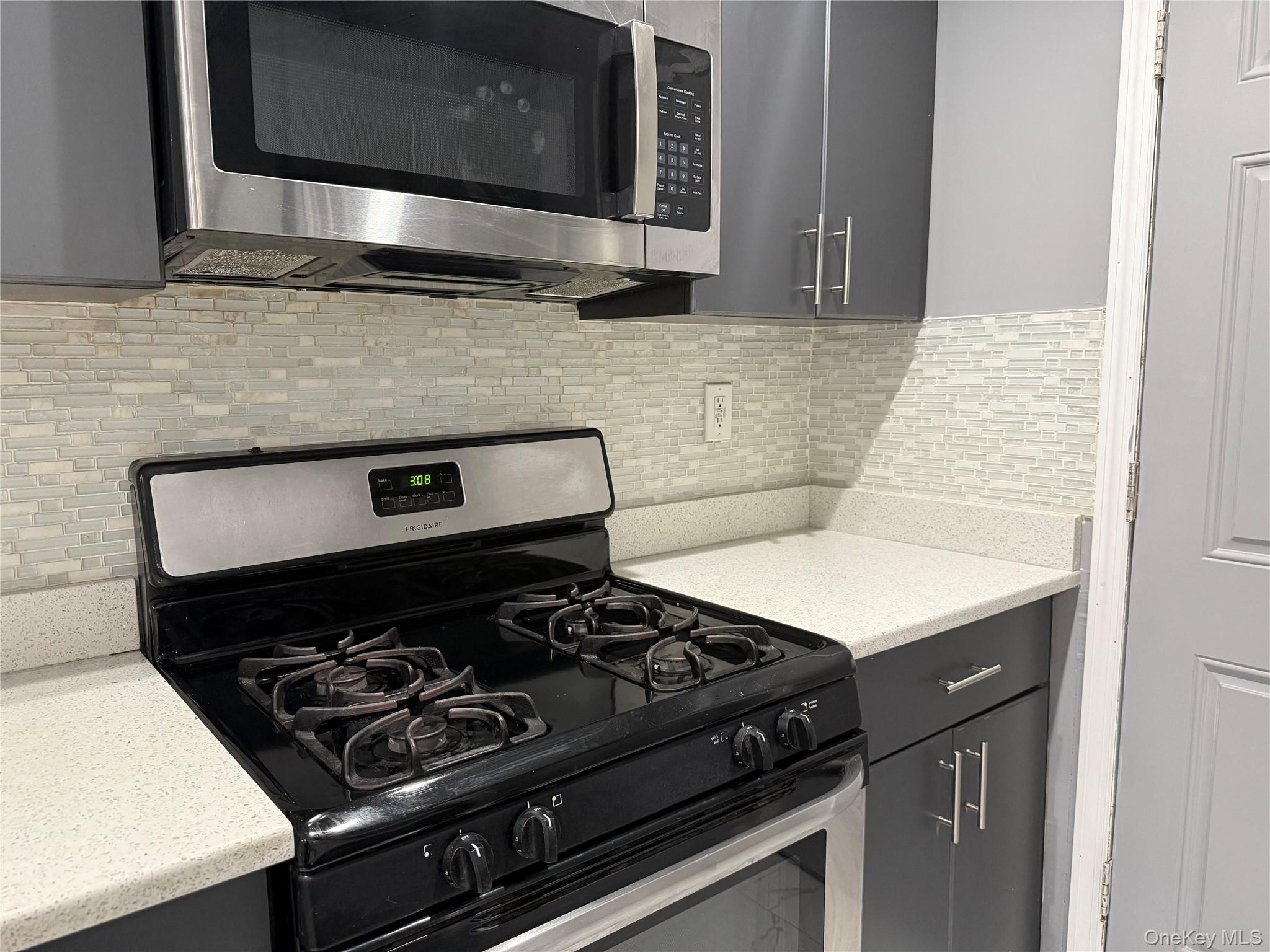 #13 photo, 11460 226th Street, クイーンズ区 Cambria Heights , NY 11411