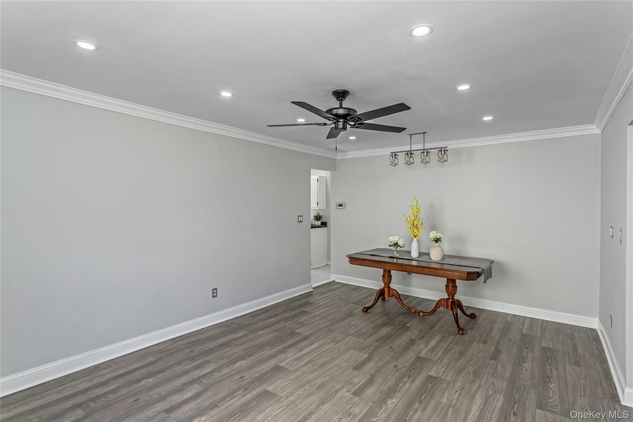 #7 photo, 53 Washington Avenue, ナッソー郡 Mineola , NY 11501