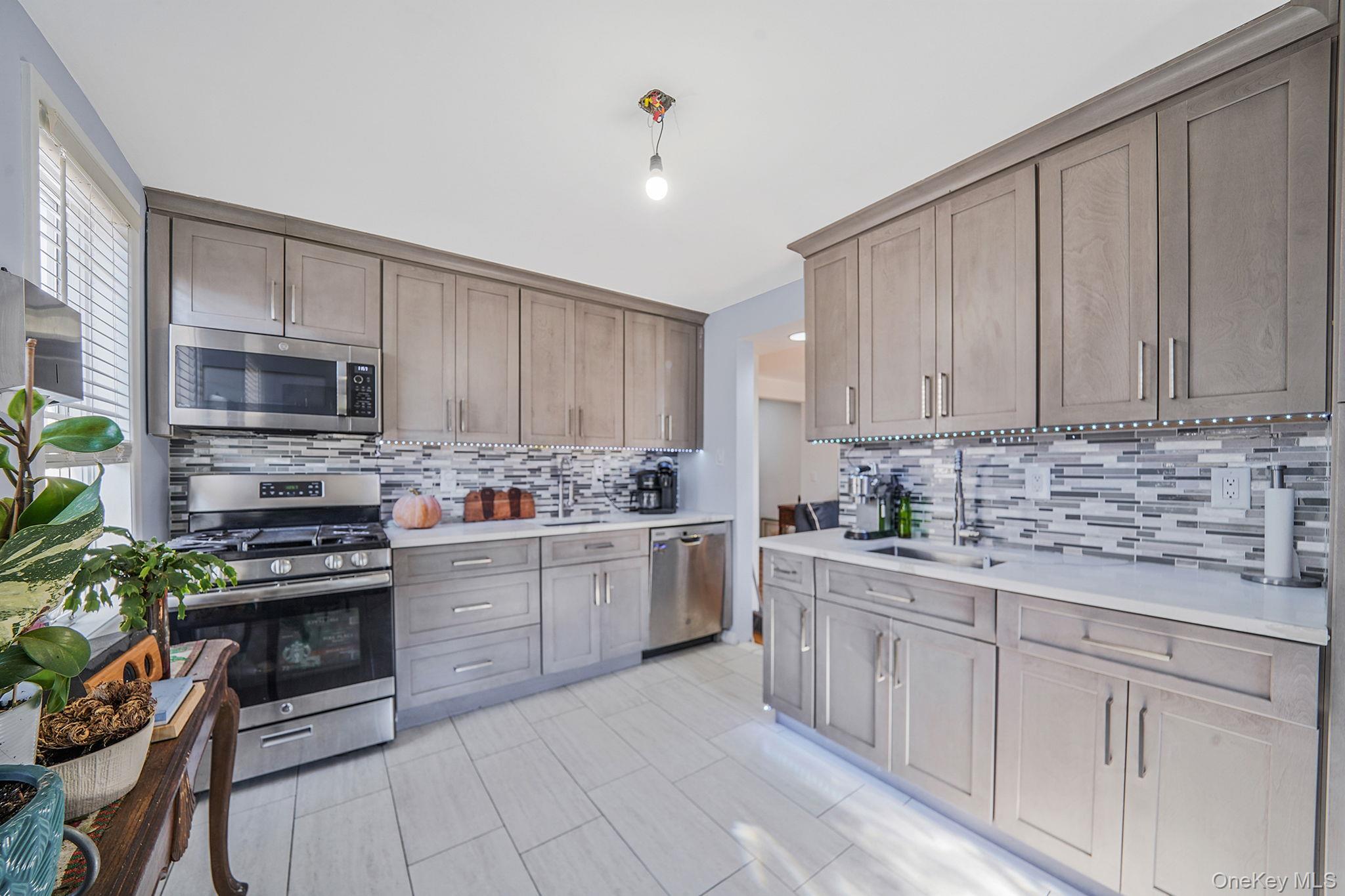 #6 photo, 477 Court Avenue, Cedarhurst , NY 11516