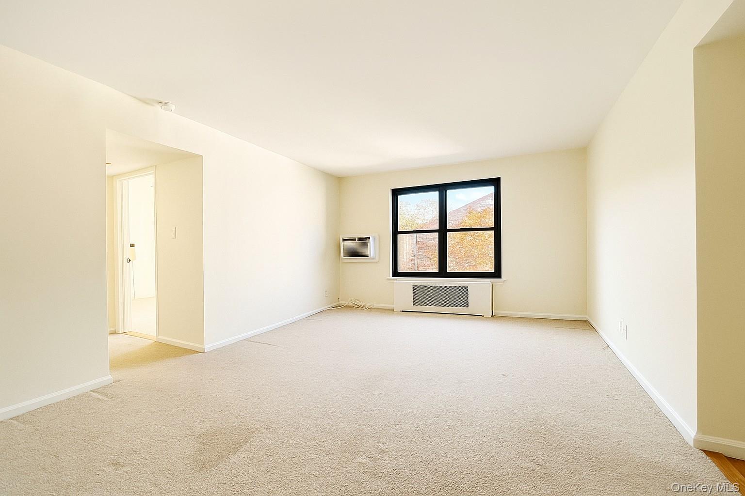 #2 photo, 7 Terrace, Great Neck , NY 11021