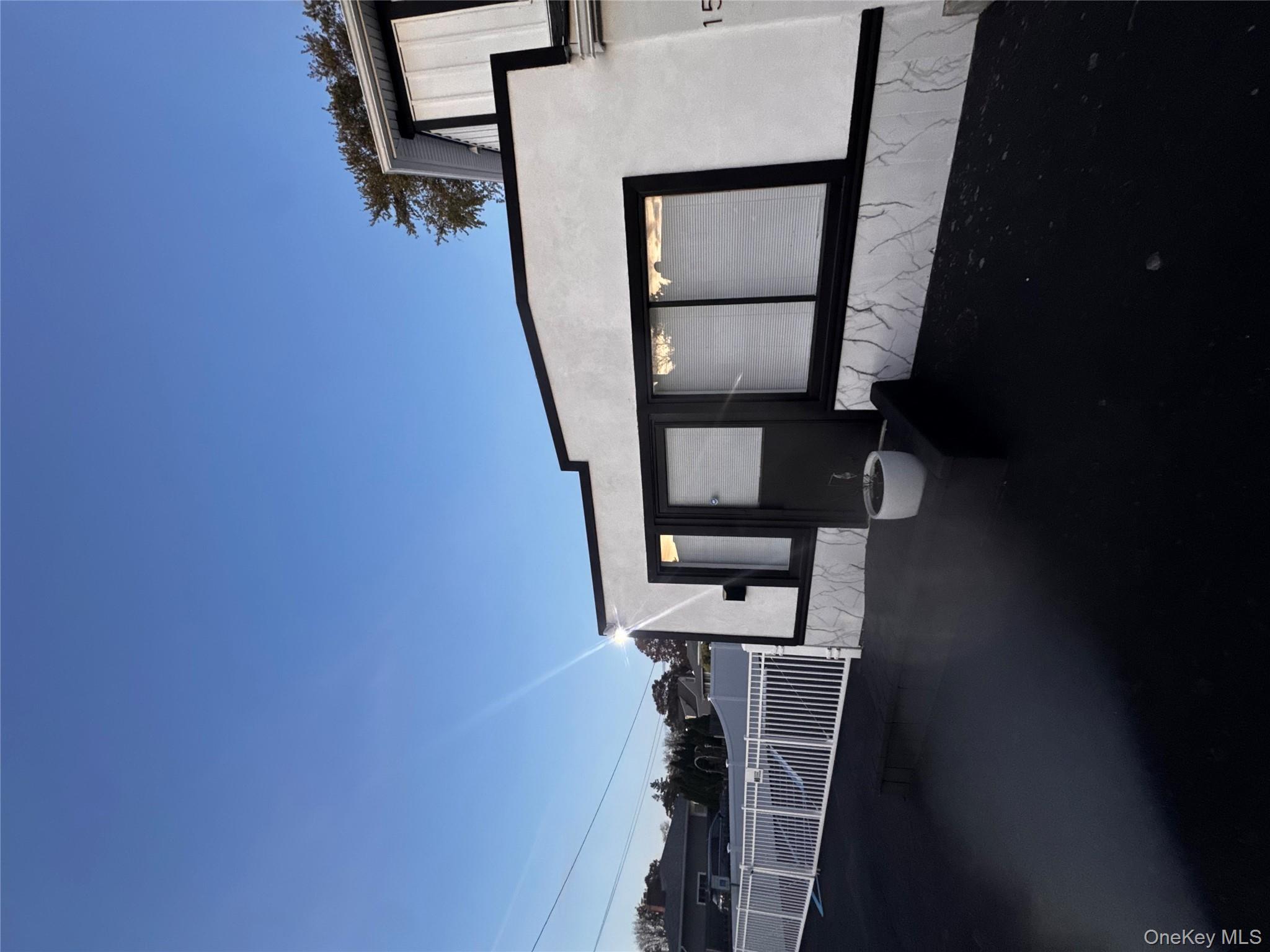 #6 photo, 150 N Delaware Avenue, サフォーク郡 Lindenhurst , NY 11757