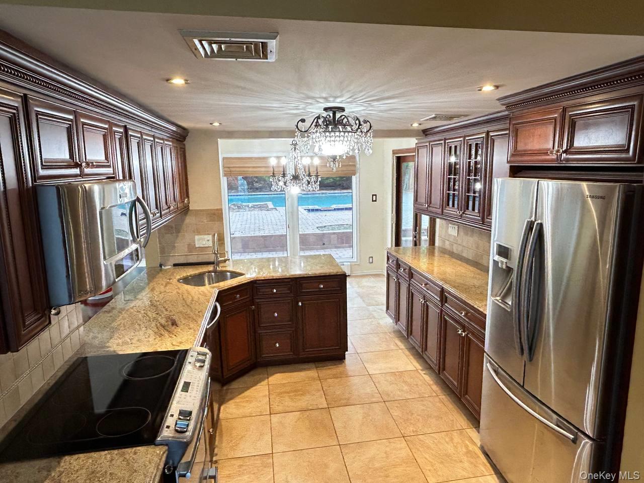 #3 photo, 3200 Lydia Lane, ナッソー郡 Bellmore , NY 11710