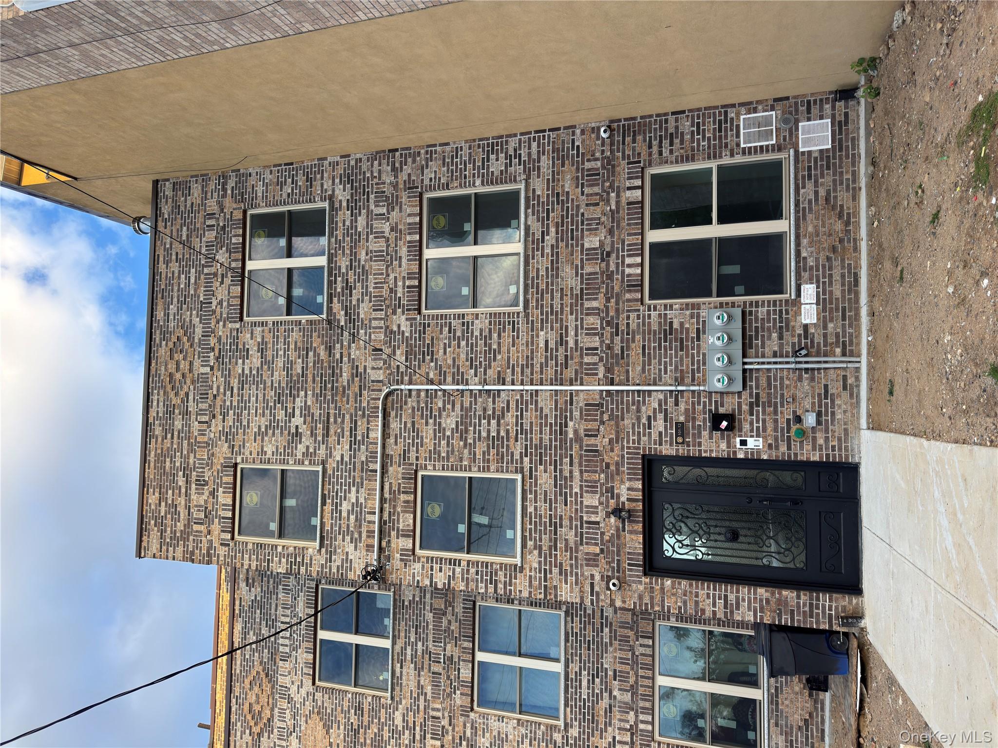 #1 photo, 101-12 Martense Avenue, クイーンズ区 Corona , NY 11368