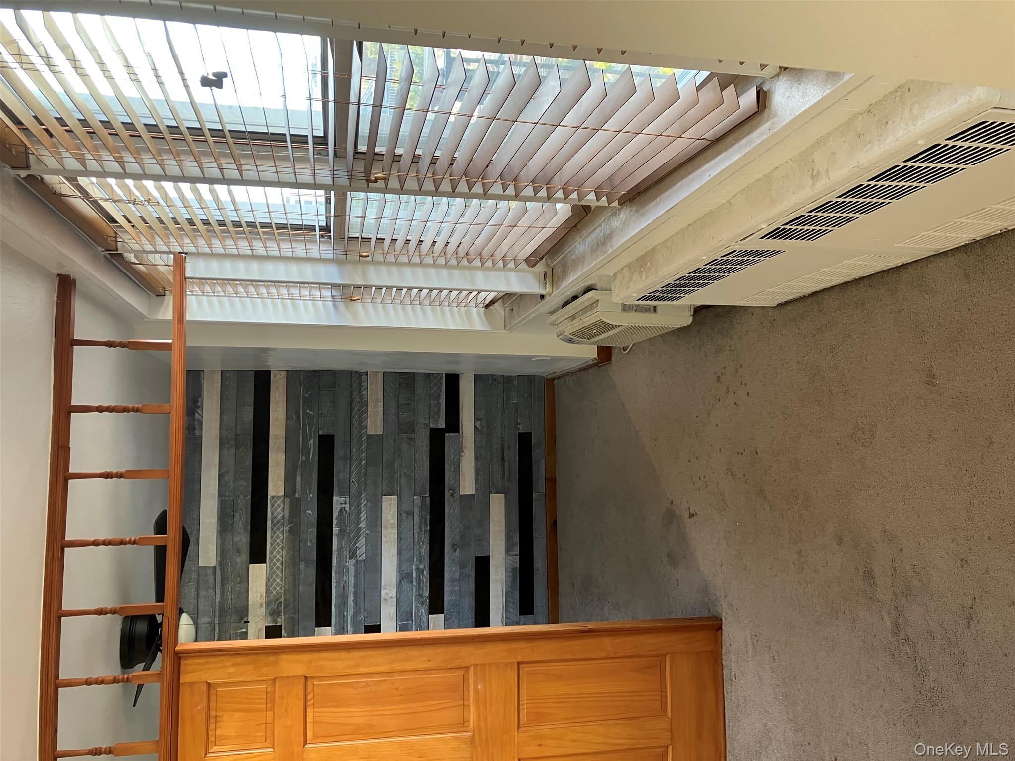 #13 photo, 87-05 166 Street, クイーンズ区 Jamaica Hills , NY 11432