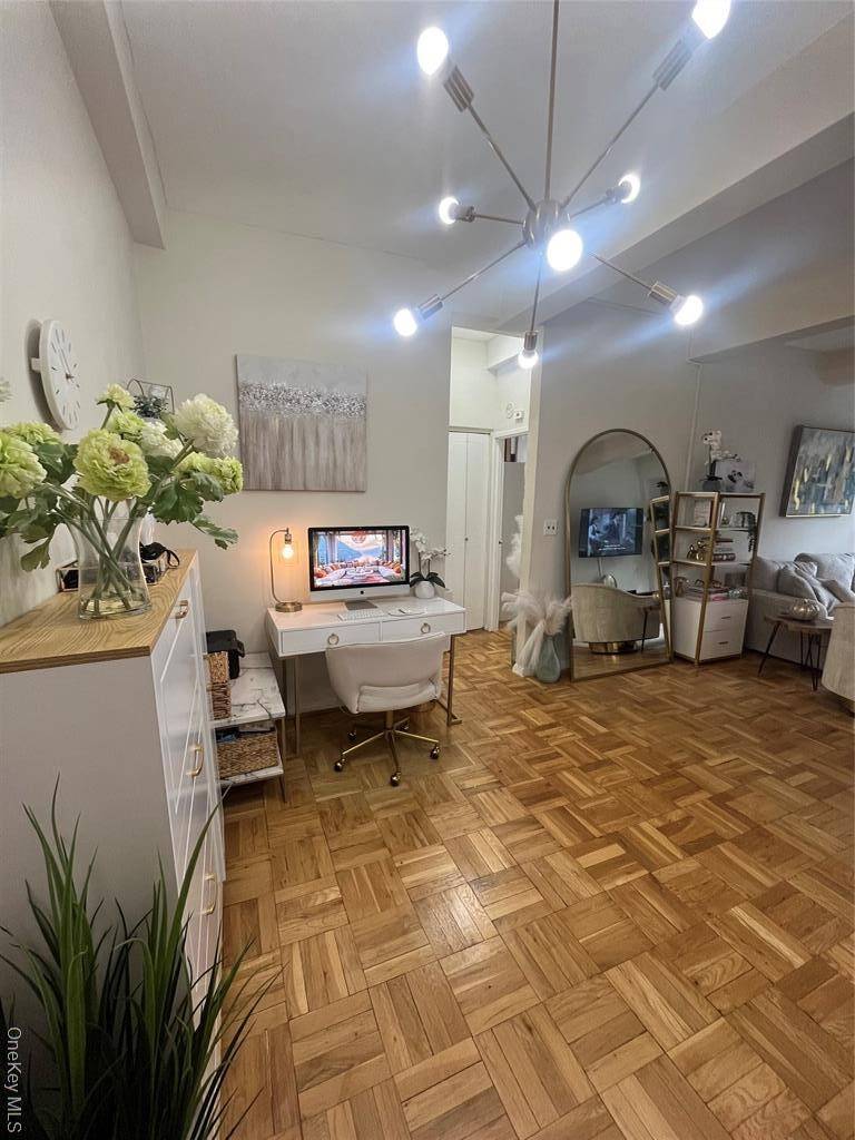 #4 photo, 1 Balint Dr, Yonkers , NY 10710