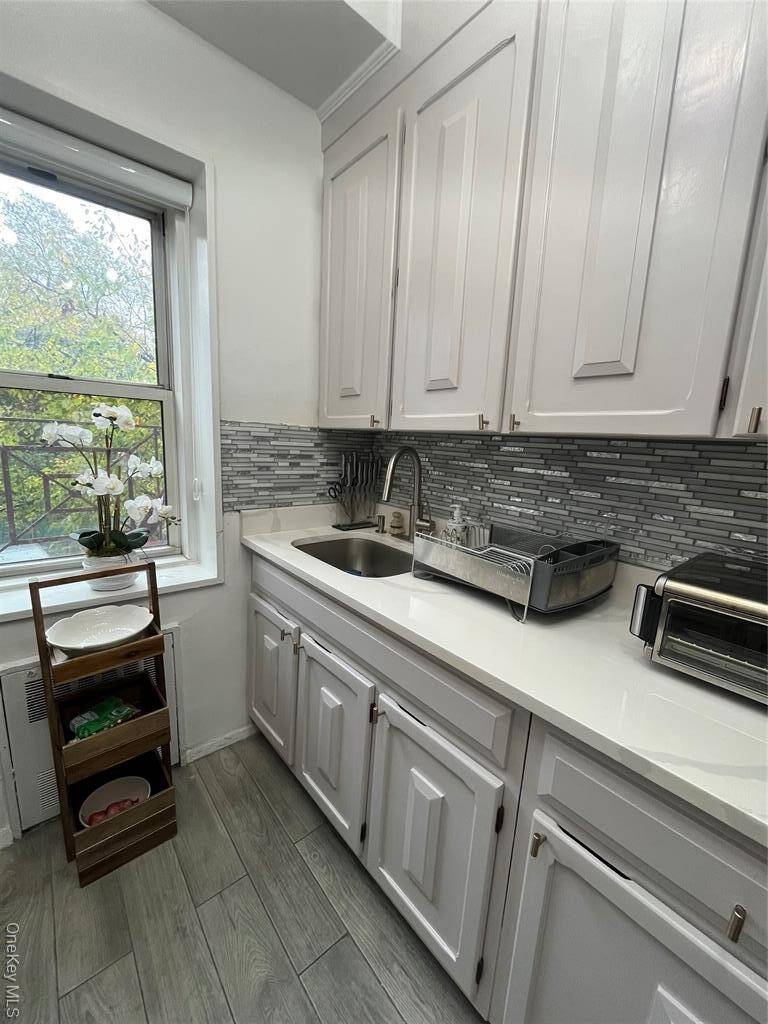 #7 photo, 1 Balint Dr, Yonkers , NY 10710