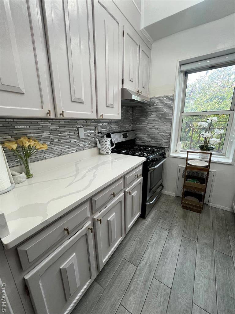 #8 photo, 1 Balint Dr, Yonkers , NY 10710