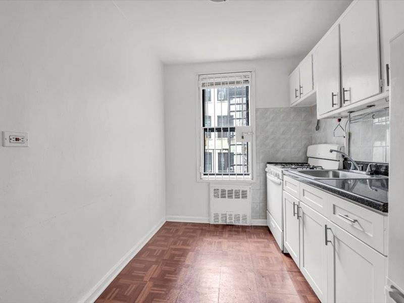 #6 photo, 2909  Ocean Avenue, #2J, Sheepshead Bay , NY 11235