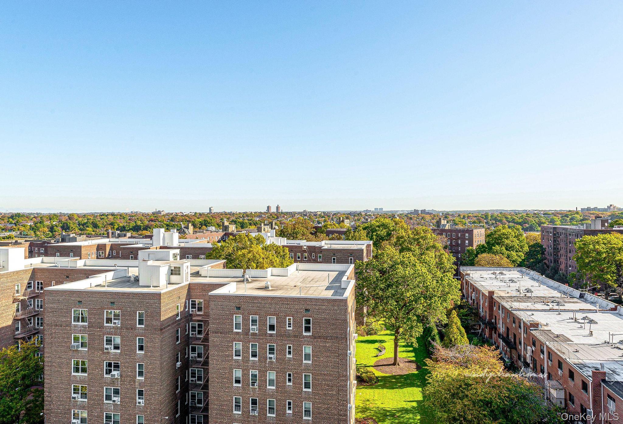 #11 photo, 111-20 73 Avenue, Forest Hills , NY 11375