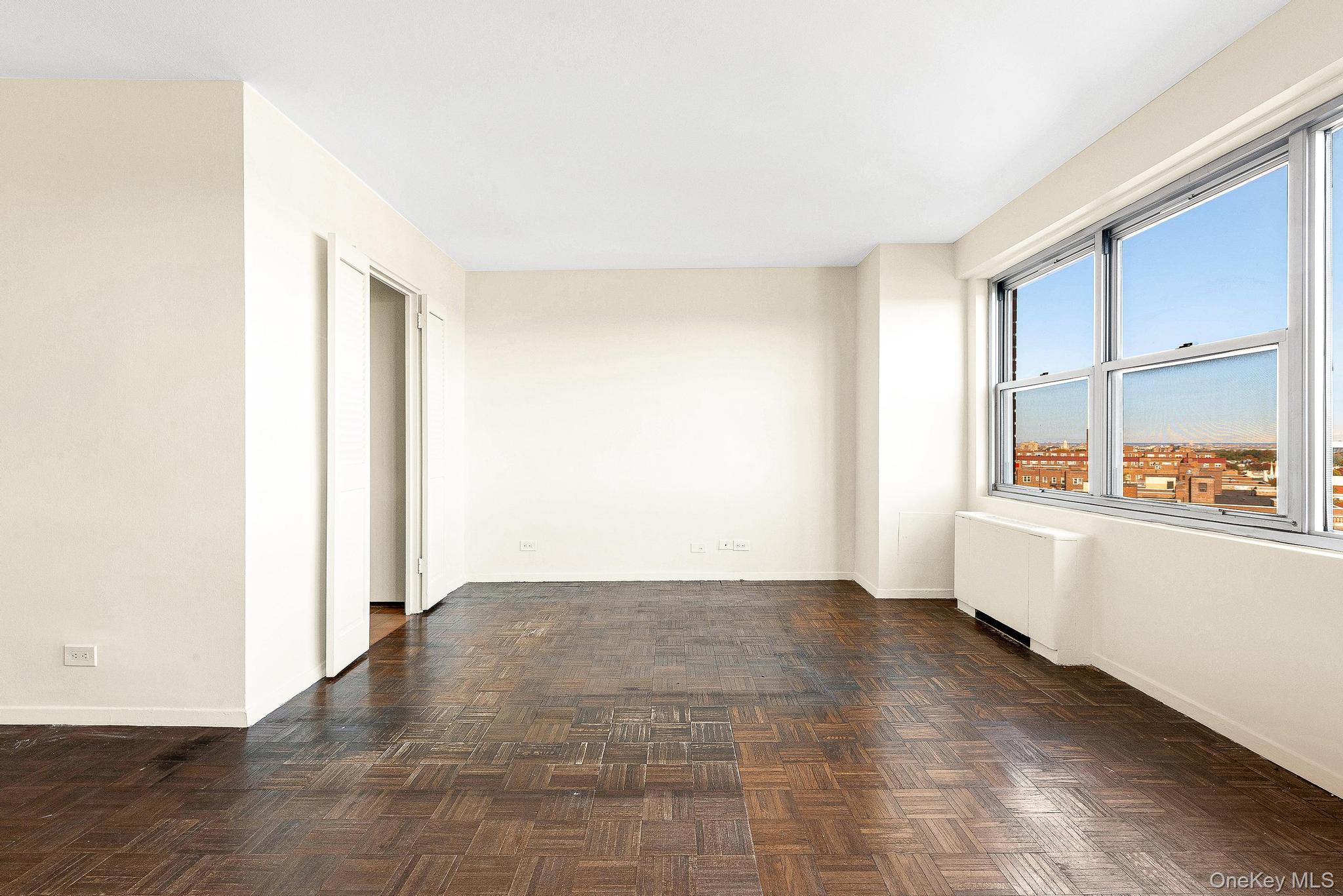 #6 photo, 111-20 73 Avenue, Forest Hills , NY 11375