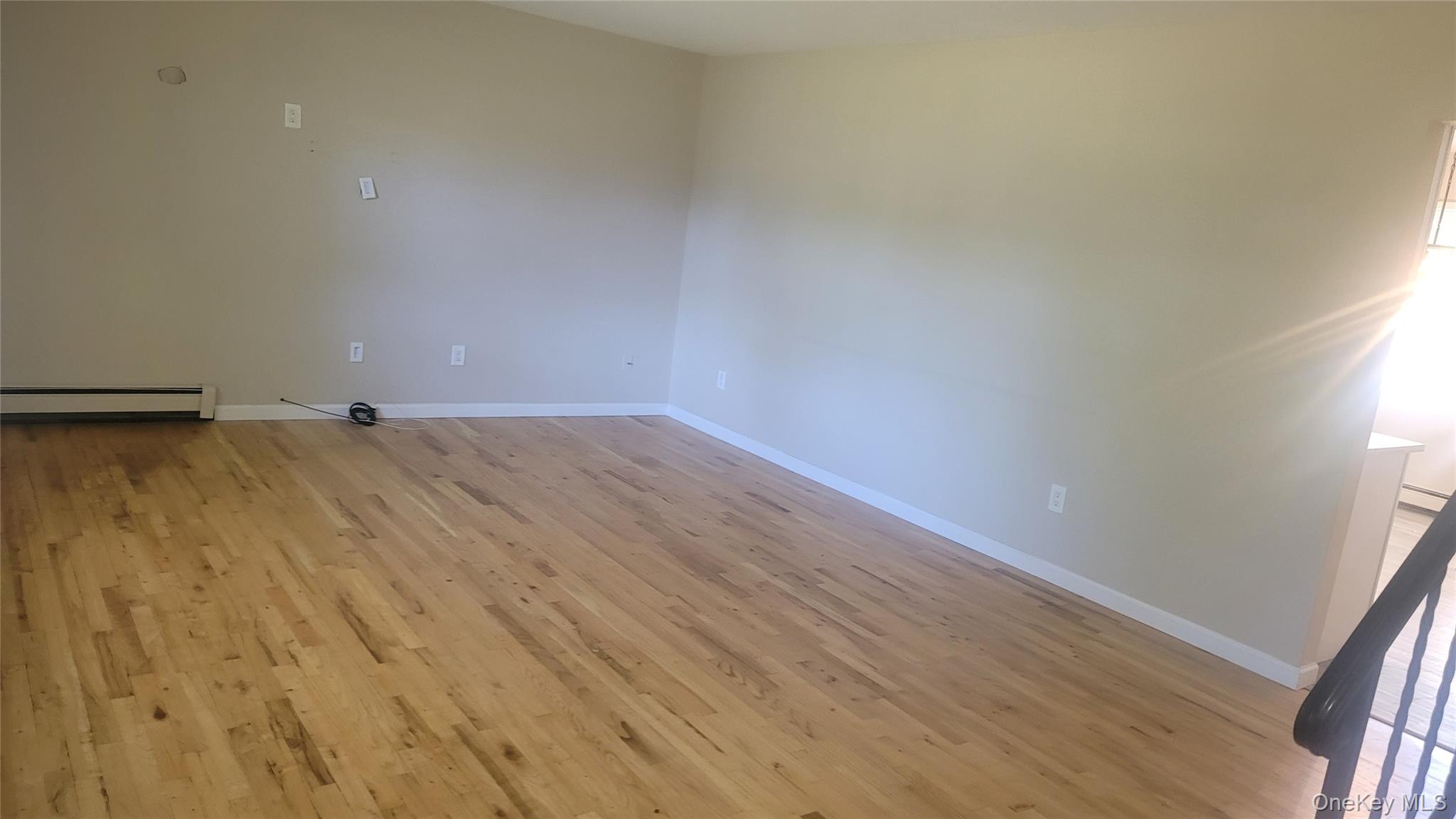 #2 photo, 80-82 Laurel Boulevard, サフォーク郡 Ronkonkoma , NY 11779