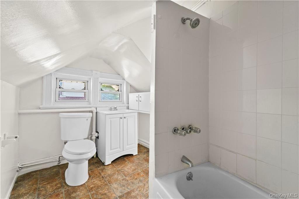 #4 photo, 315 S 4th Avenue, Mount Vernon , NY 10550