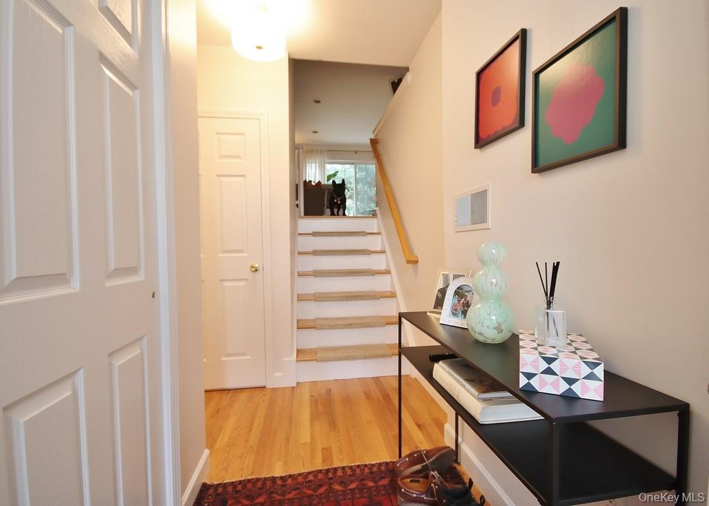 #10 photo, 1206 Pondview Loop, Wappingers Falls , NY 12590