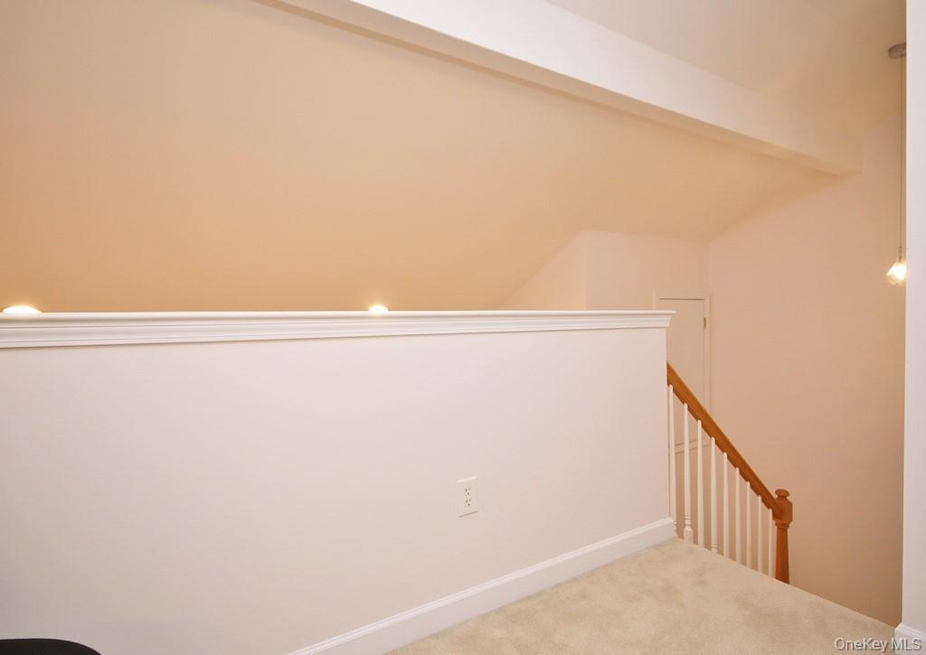 #15 photo, 1206 Pondview Loop, Wappingers Falls , NY 12590