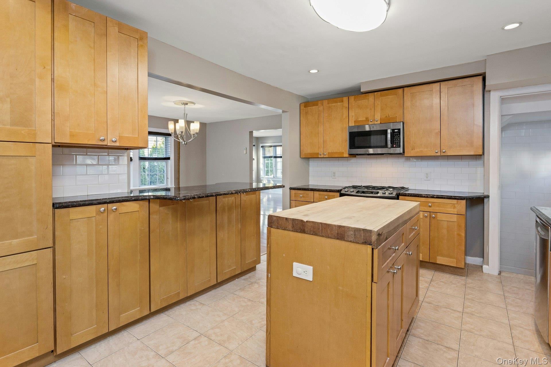 #12 photo, 164 Nelson Road, Scarsdale , NY 10583