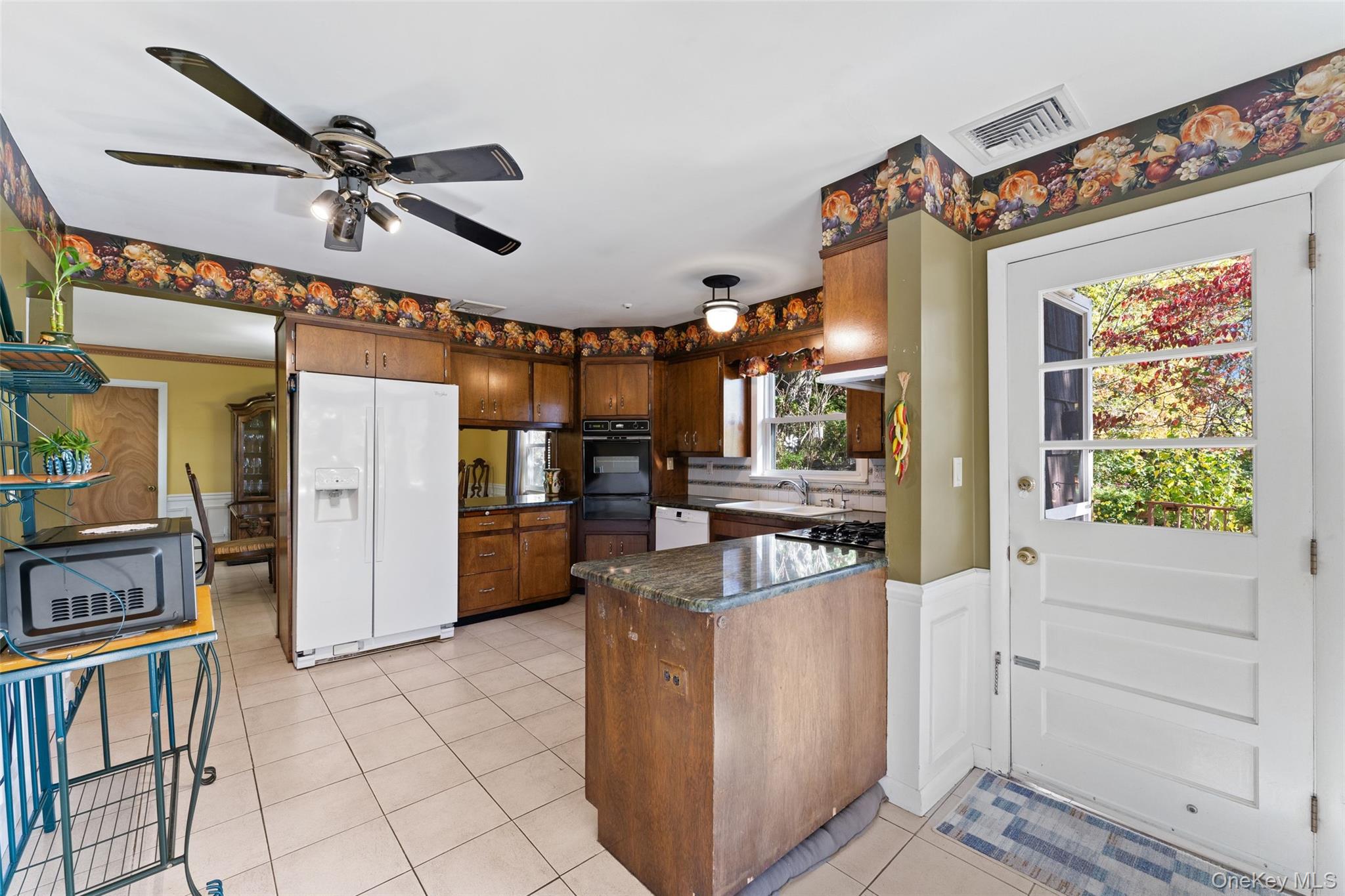 #12 photo, 443 Benedict Avenue, Tarrytown , NY 10591