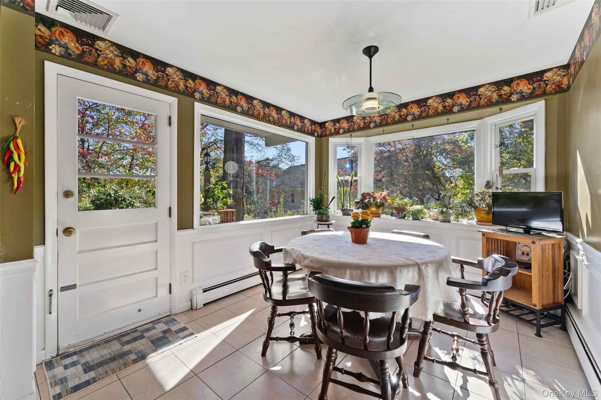 #13 photo, 443 Benedict Avenue, Tarrytown , NY 10591