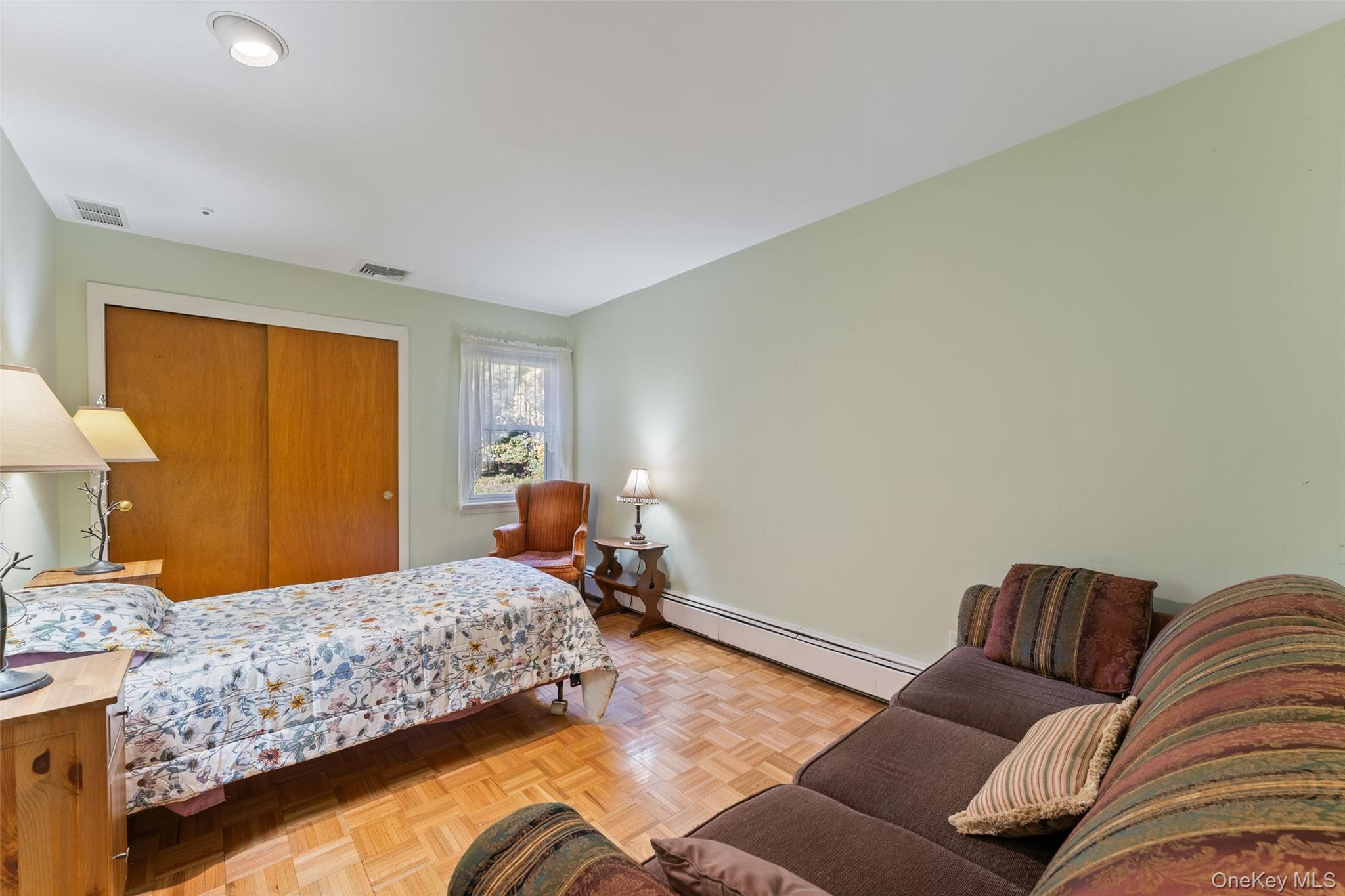 #16 photo, 443 Benedict Avenue, Tarrytown , NY 10591