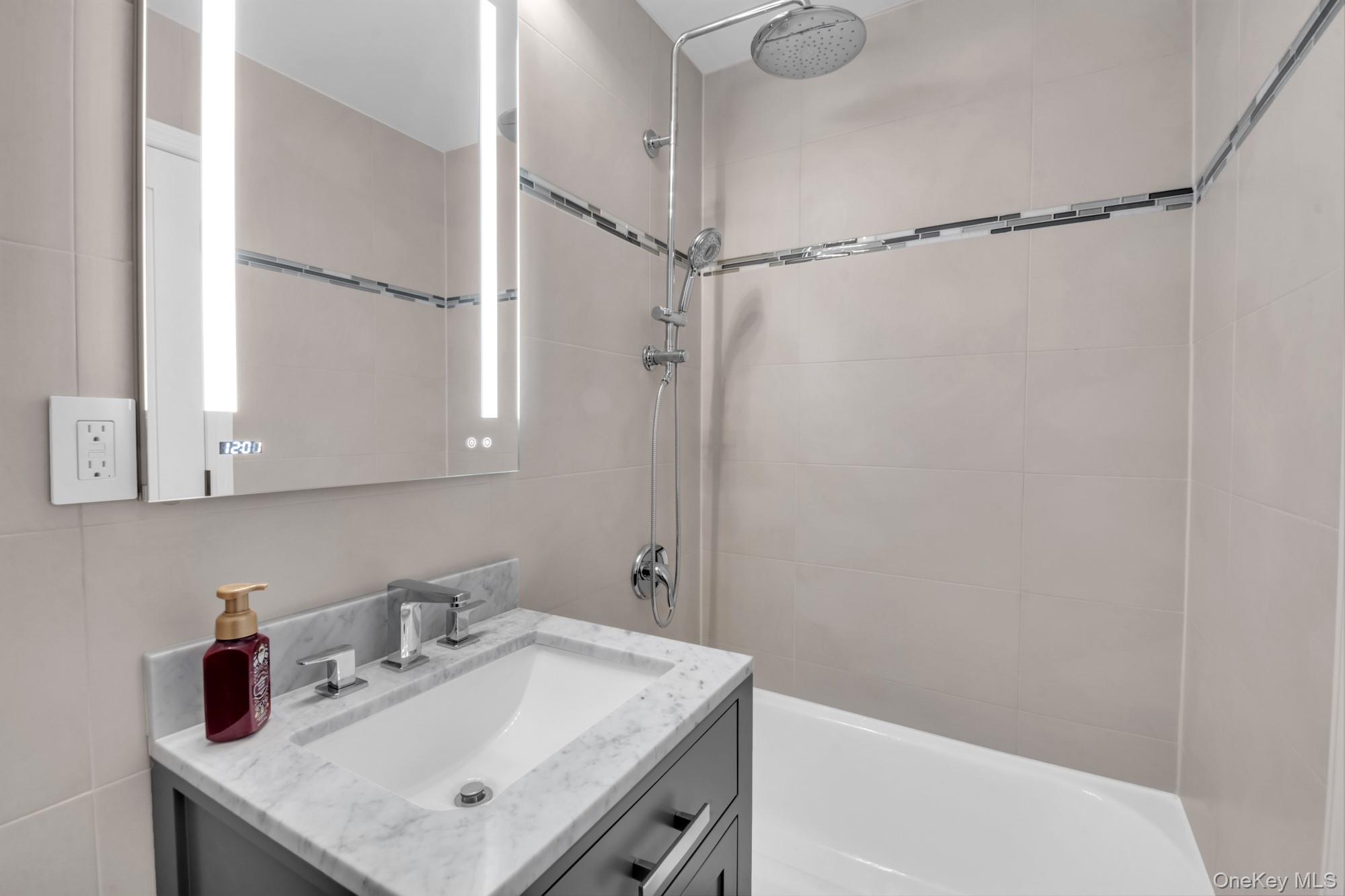 #13 photo, 2520 Newtown Avenue, Astoria , NY 11102