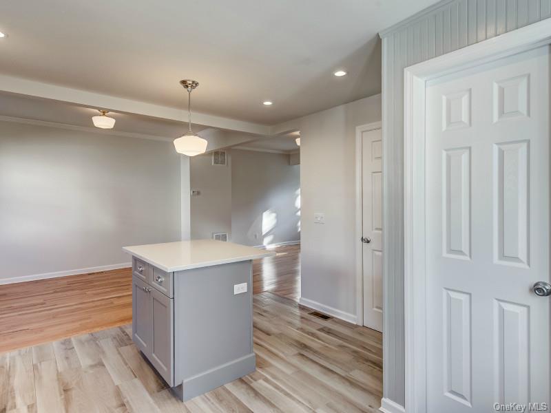 #17 photo, 232 Franklin Avenue, ナッソー郡 Sea Cliff , NY 11579