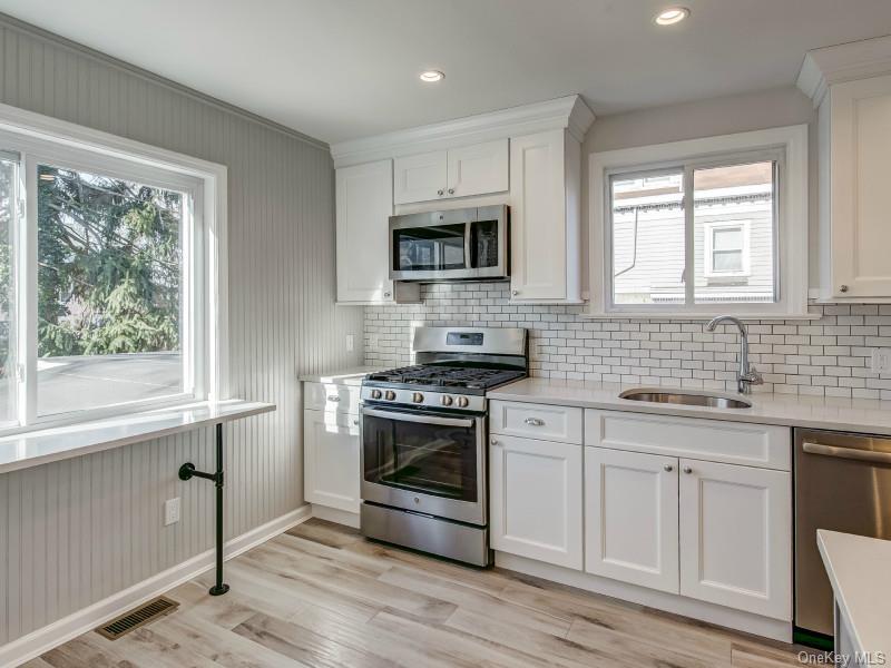 #19 photo, 232 Franklin Avenue, ナッソー郡 Sea Cliff , NY 11579