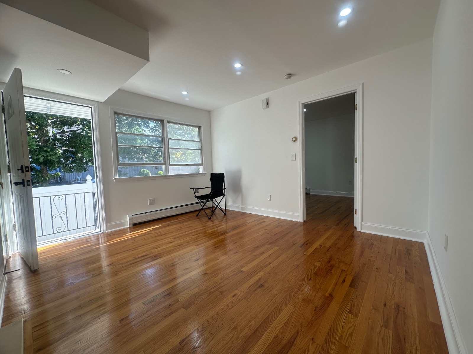 #3 photo, 66 Whitman Ave, #1F, スタテンアイランド Staten Island , NY 10308