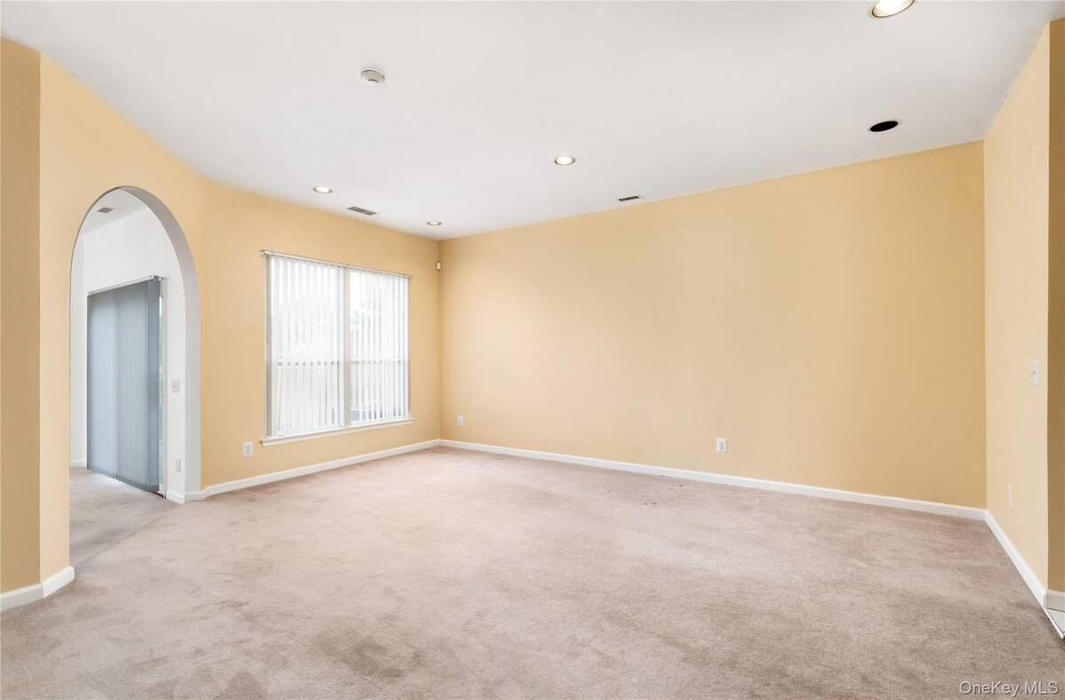 #13 photo, 55 Eric Drive, Middle Island , NY 11953